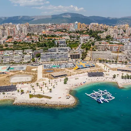 Apartment First Vestibul