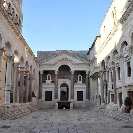 Appartement First Vestibul *