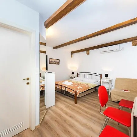 Appartement First Vestibul *